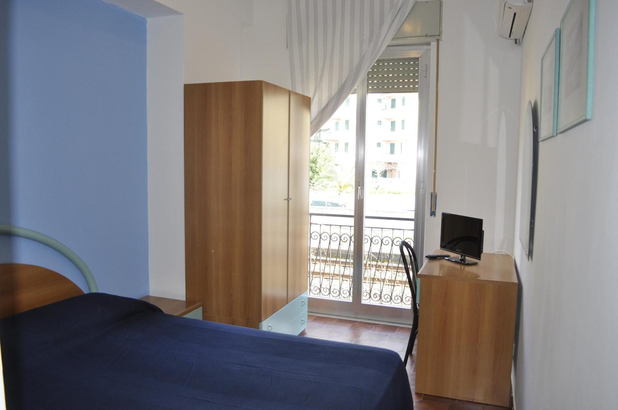 Hotel Ristorante La Scogliera - Nuova Gestione Piraino Exterior foto