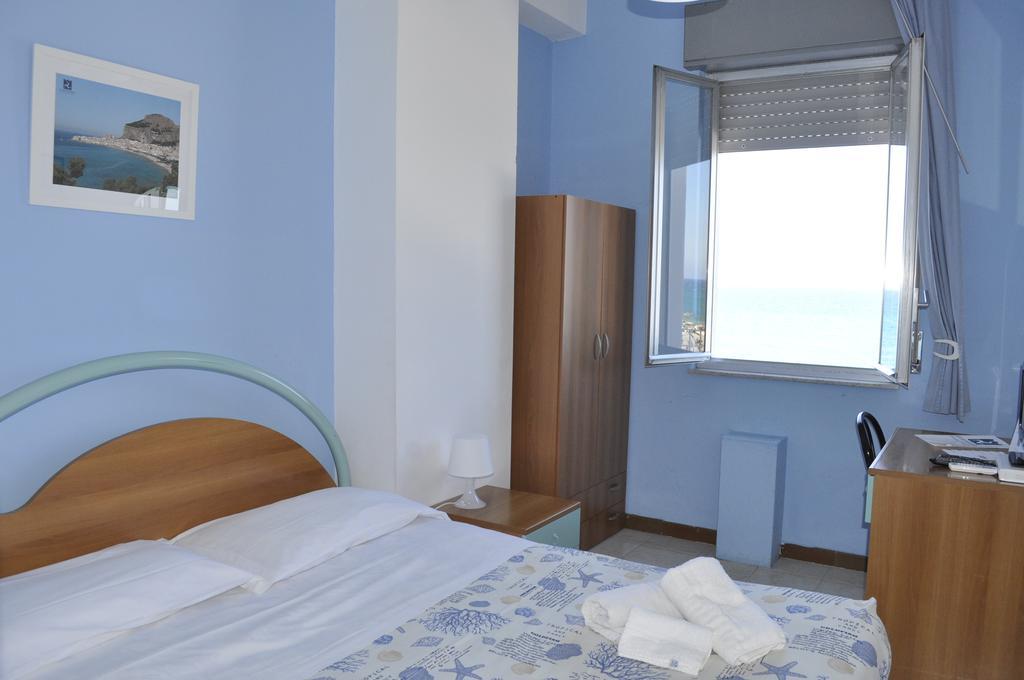 Hotel Ristorante La Scogliera - Nuova Gestione Piraino Exterior foto