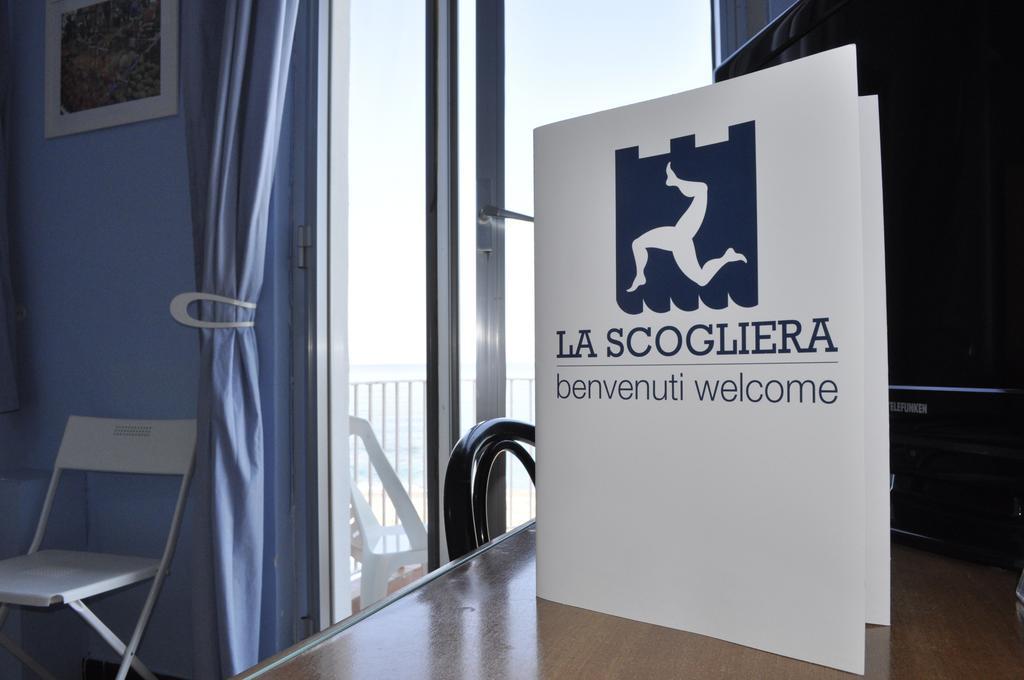 Hotel Ristorante La Scogliera - Nuova Gestione Piraino Exterior foto