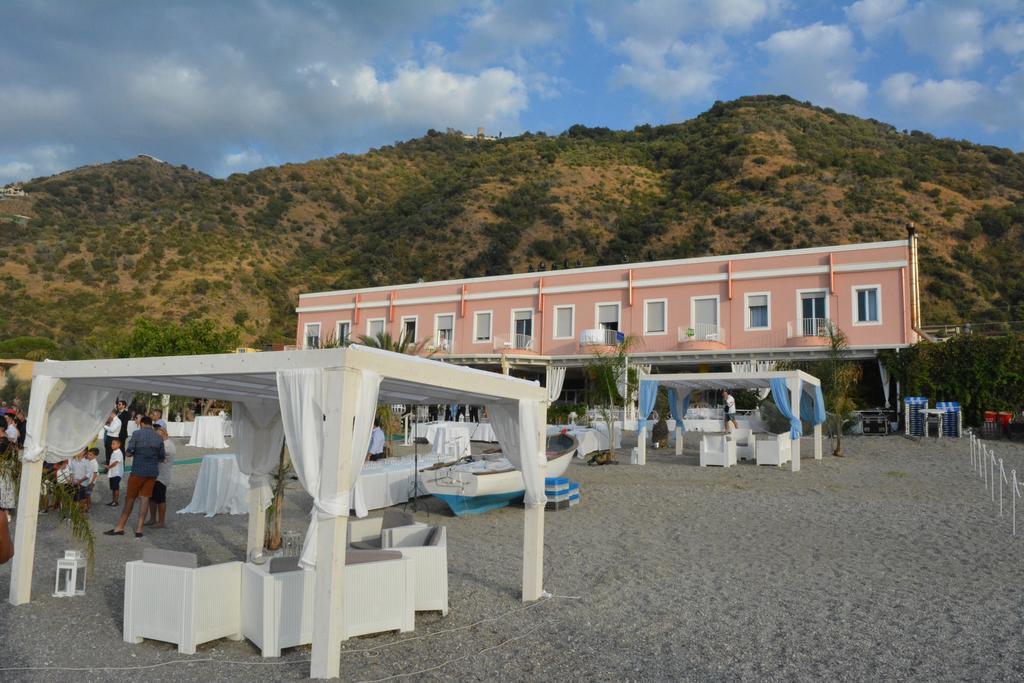 Hotel Ristorante La Scogliera - Nuova Gestione Piraino Exterior foto