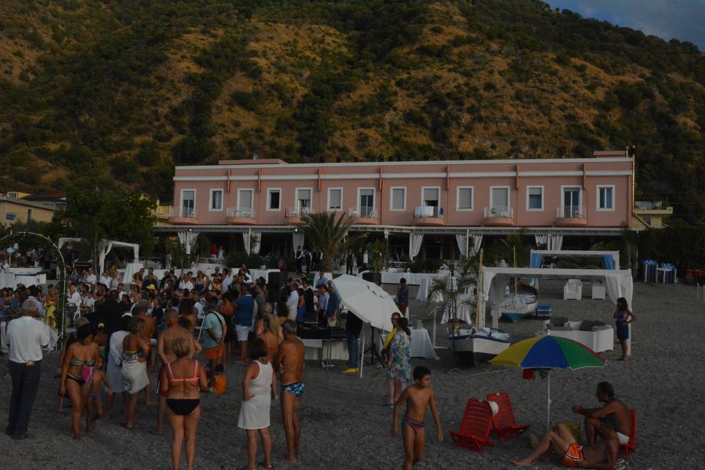 Hotel Ristorante La Scogliera - Nuova Gestione Piraino Exterior foto