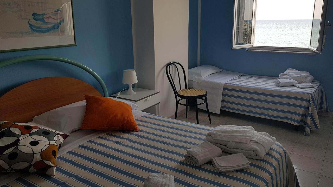 Hotel Ristorante La Scogliera - Nuova Gestione Piraino Exterior foto