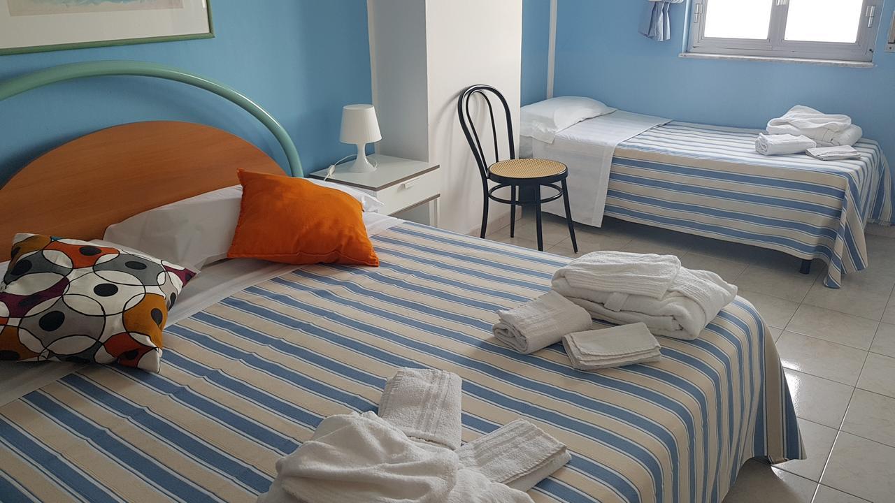 Hotel Ristorante La Scogliera - Nuova Gestione Piraino Exterior foto